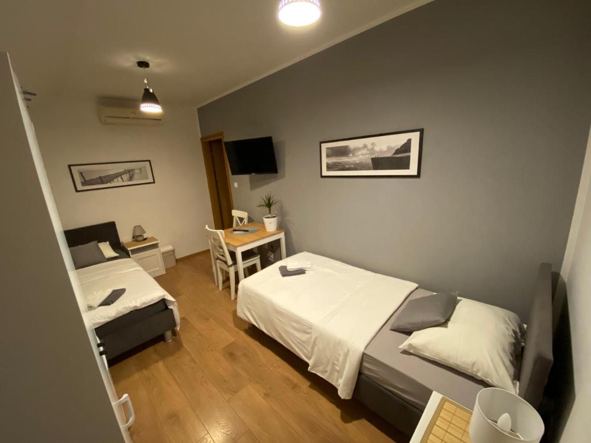 Guest House Lucija Buzin Exterior foto
