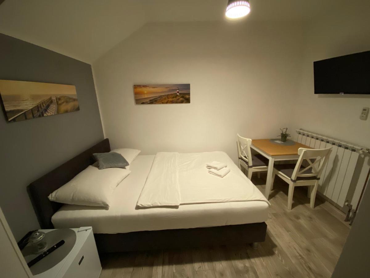 Guest House Lucija Buzin Exterior foto