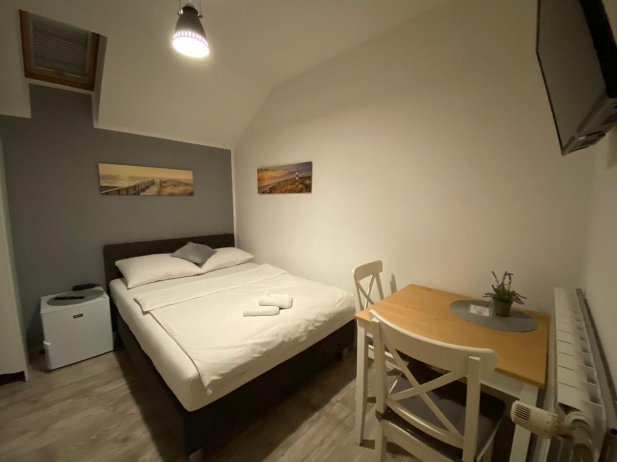 Guest House Lucija Buzin Exterior foto